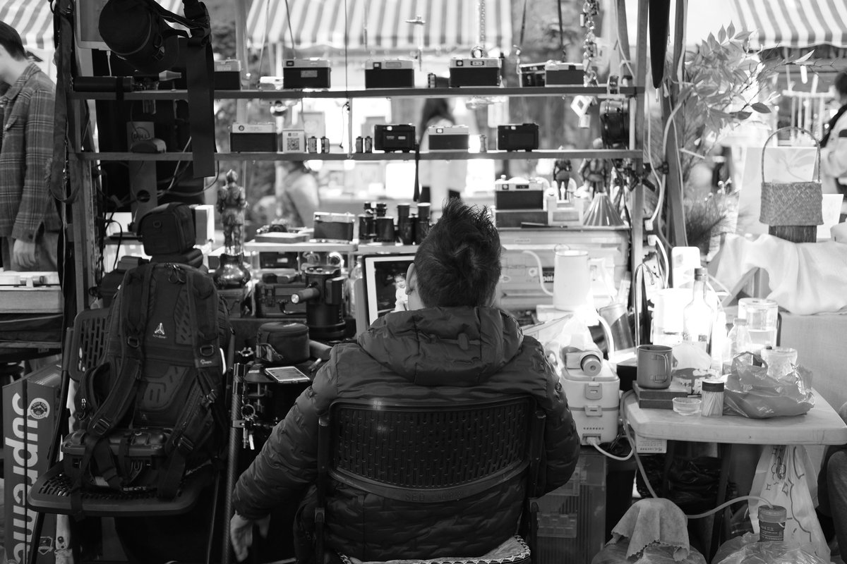 Store gallery image