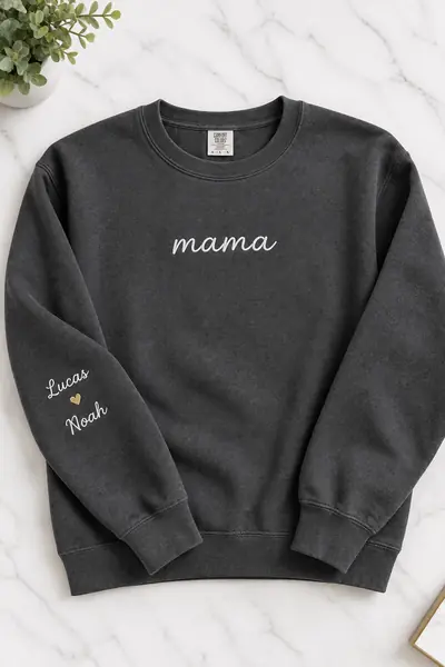 Personalized Mama Sweatshirt with Kids Names — Image 5